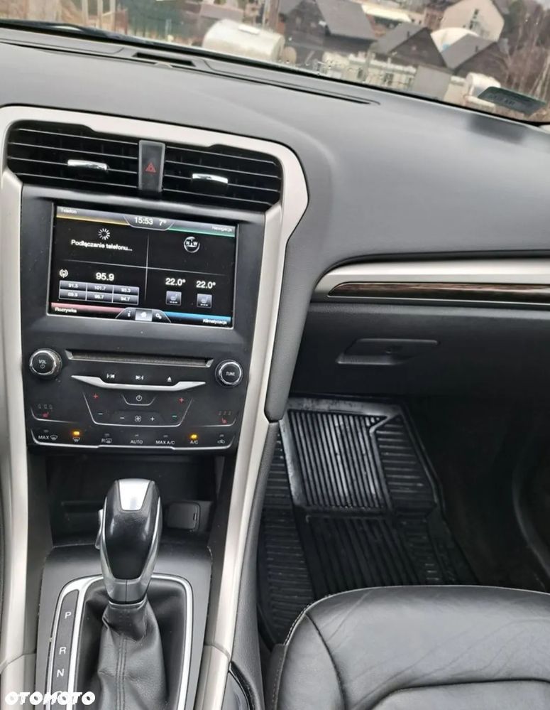 Ford Fusion - 2