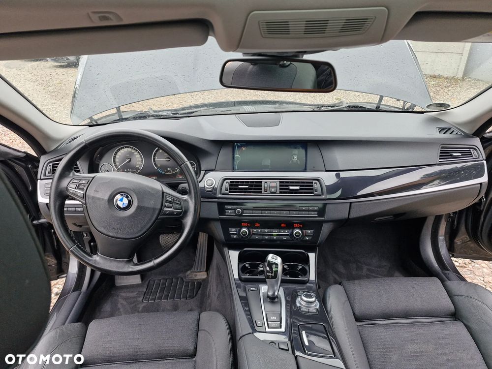 BMW Seria 5 520d - 12