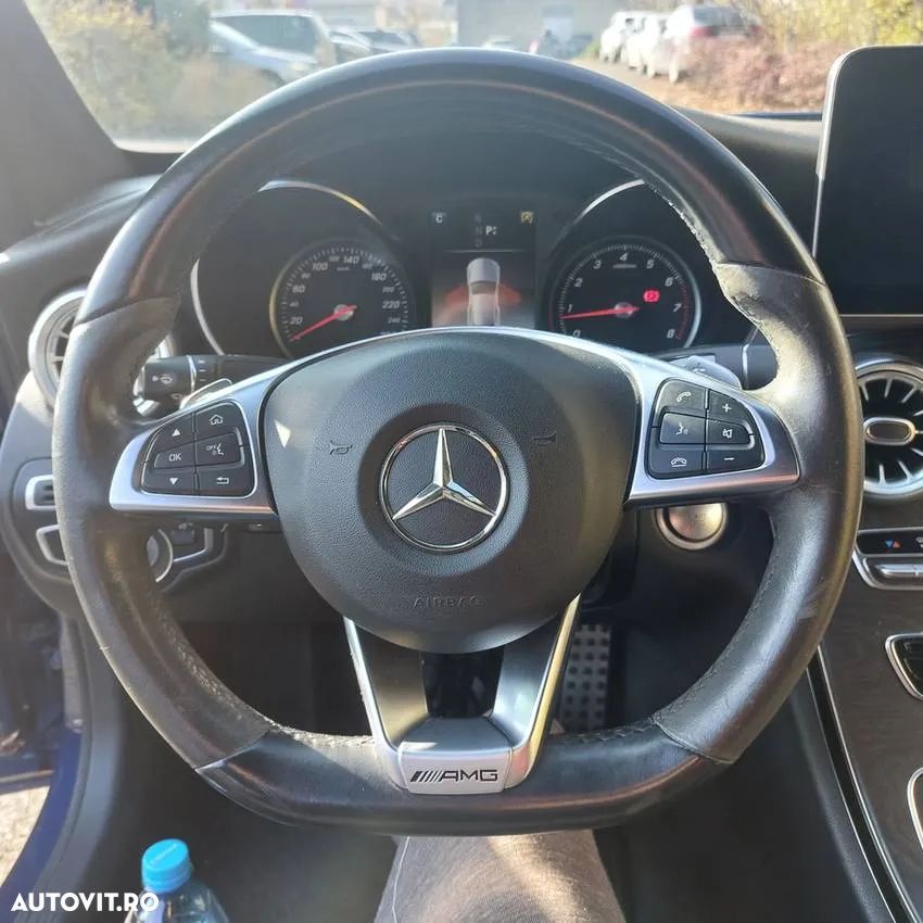 Mercedes-Benz C 200 Coupe 4Matic 9G-TRONIC AMG Line - 11