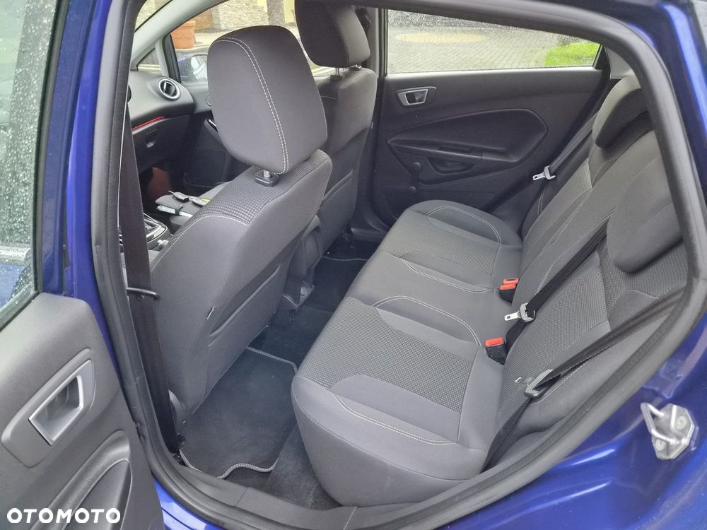 Ford Fiesta - 8