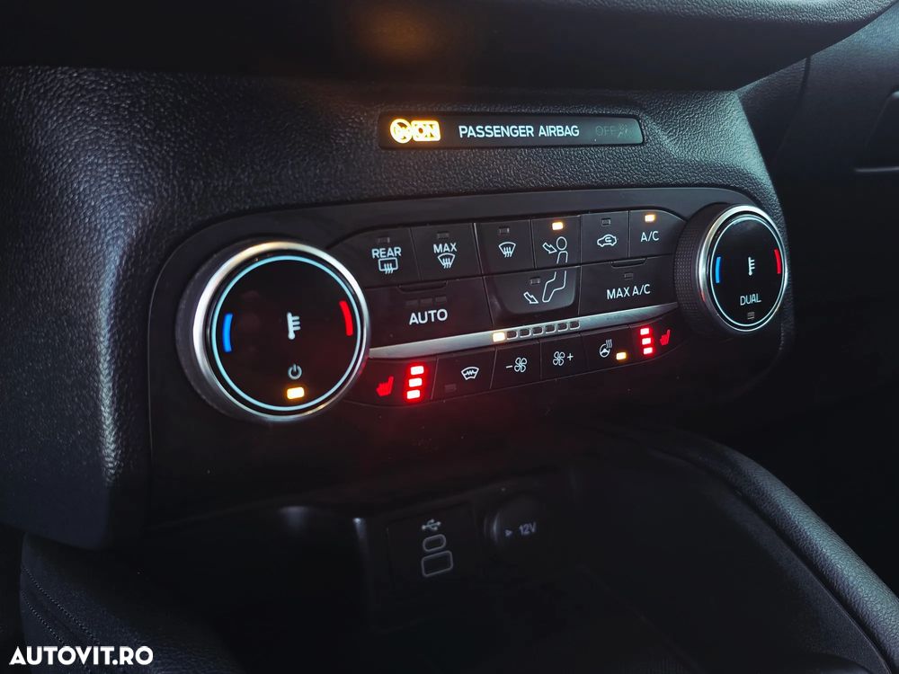 Ford Kuga 2.5 Duratec FHEV FWD Titanium - 11