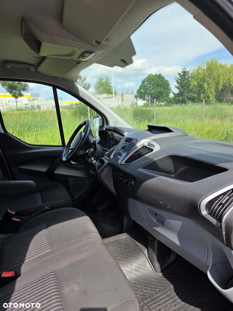 Ford TRANSIT CUSTOM - 7