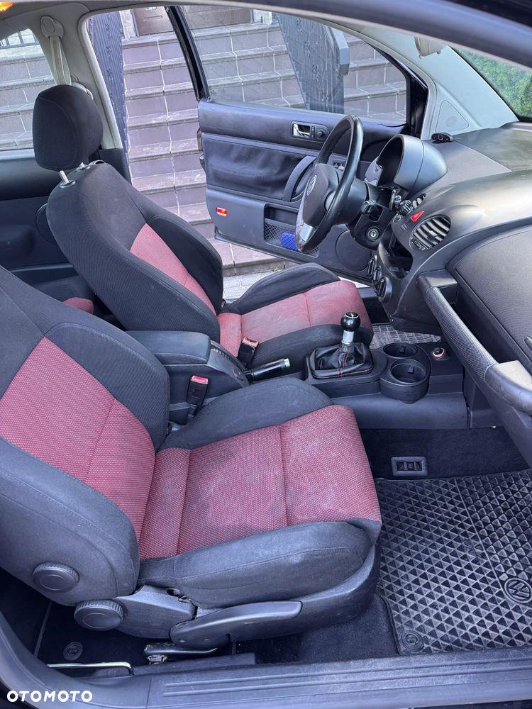 Volkswagen New Beetle 1.9 TDI - 8