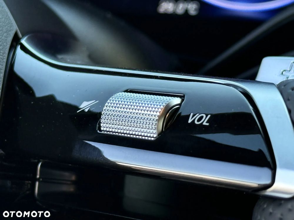 Mercedes-Benz GLB - 20