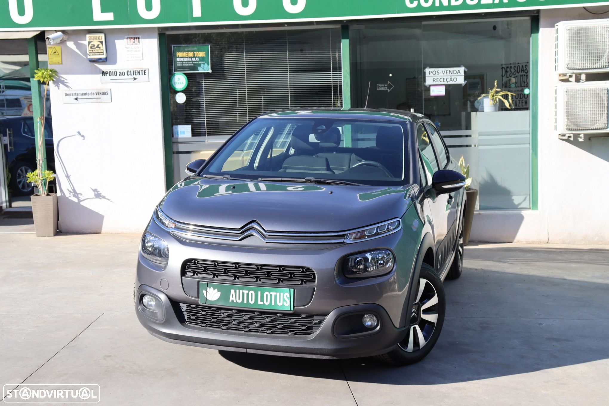 Citroën C3 1.2 PureTech Feel - 1
