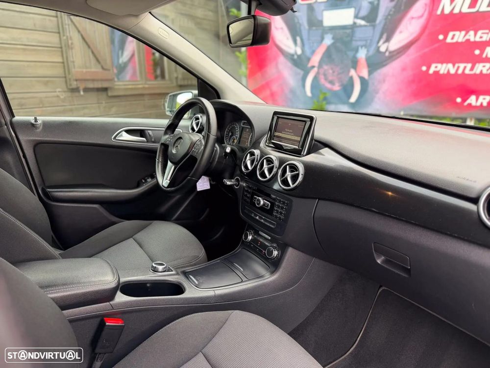 Mercedes-Benz B 180 CDI BlueEFFICIENCY Aut. - 13
