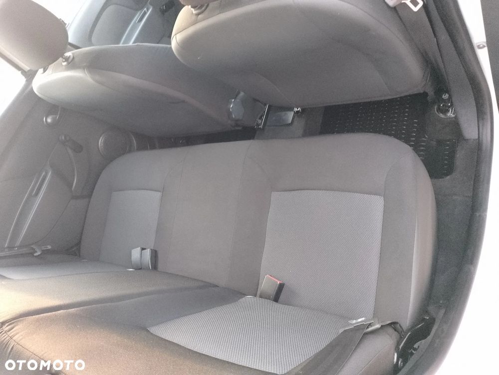 Dacia Sandero - 13