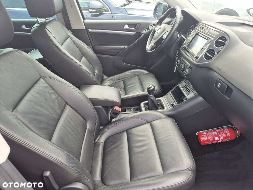 Volkswagen Tiguan - 22