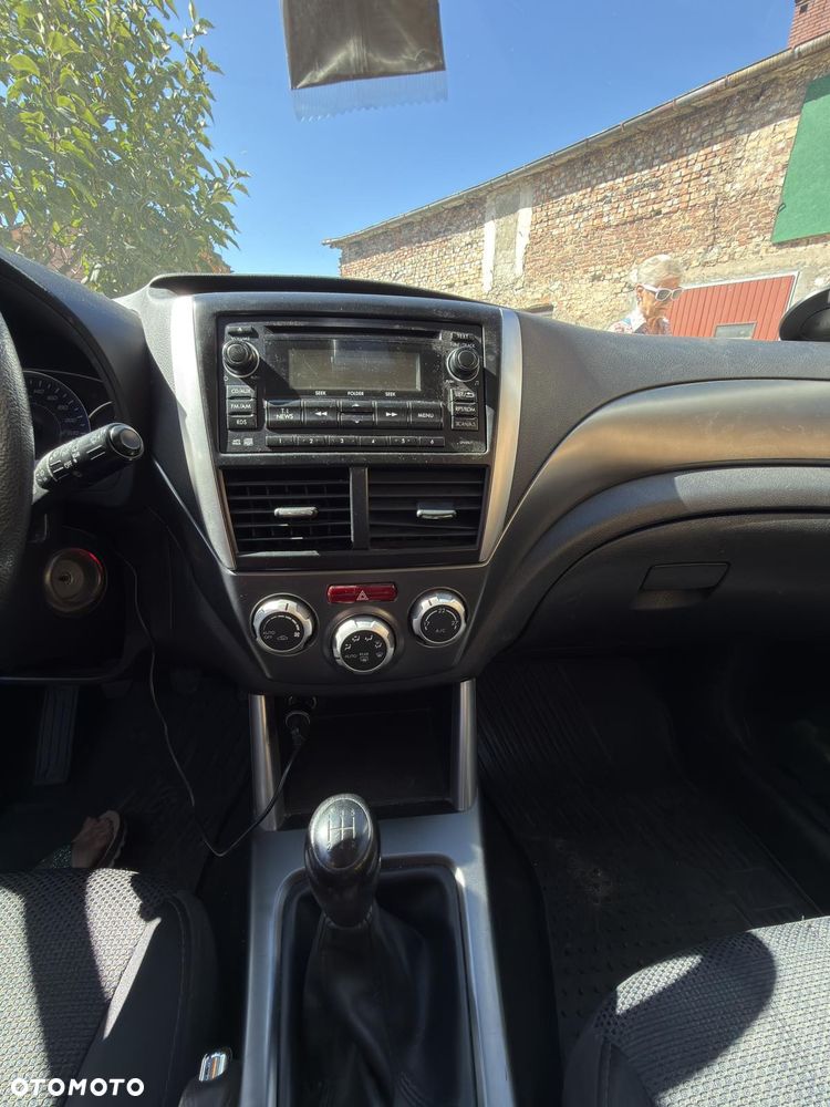 Subaru Forester 2.0 XA TRE - 9