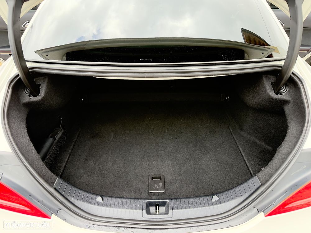 Mercedes-Benz CLA 200 CDI AMG Line - 37
