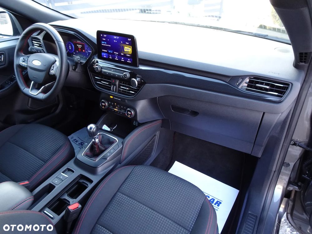 Ford Kuga 1.5 EcoBoost FWD ST-Line - 16