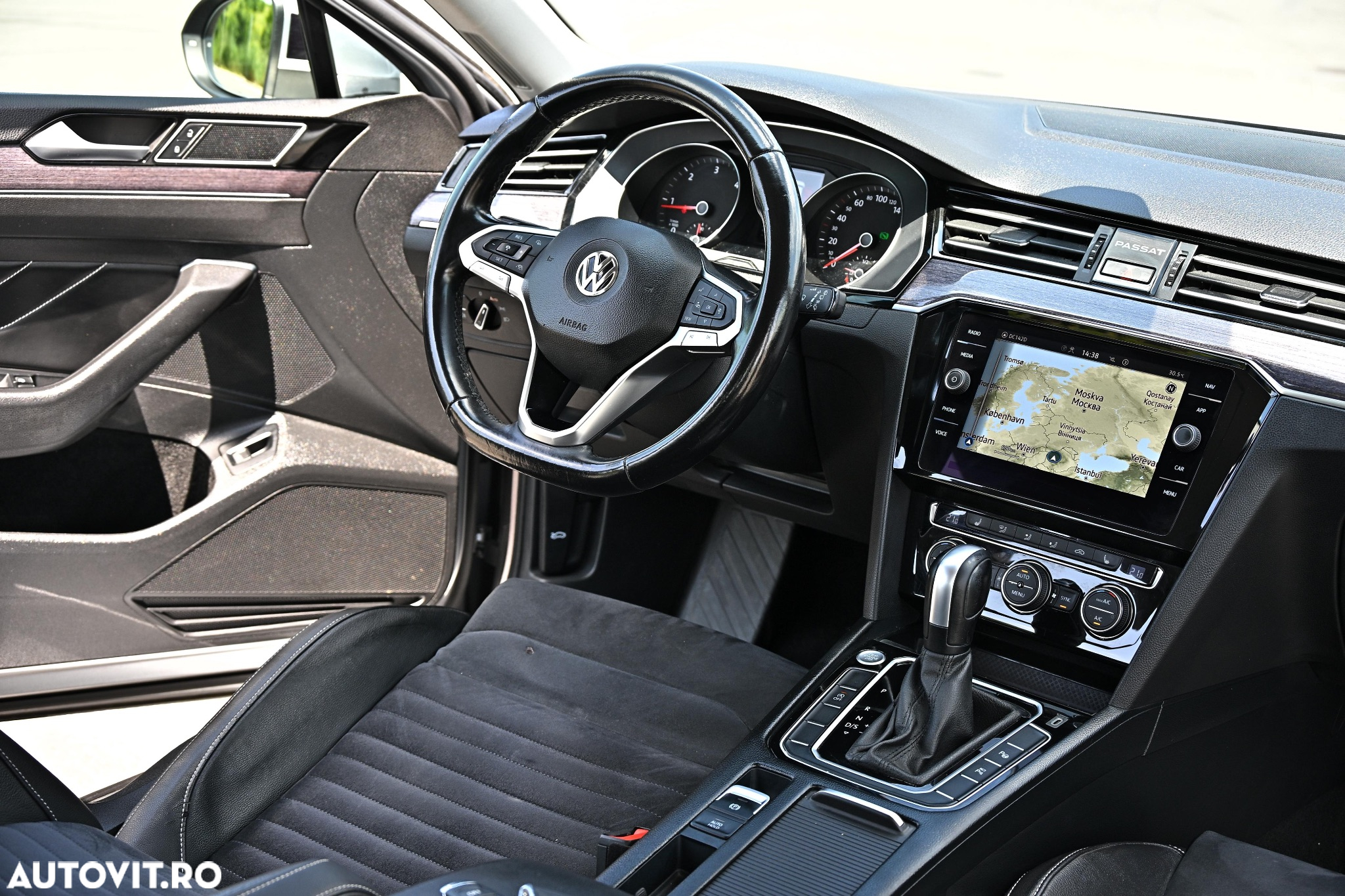 Volkswagen Passat Variant 2.0 TDI DSG (BlueMotion Technology) Highline - 15