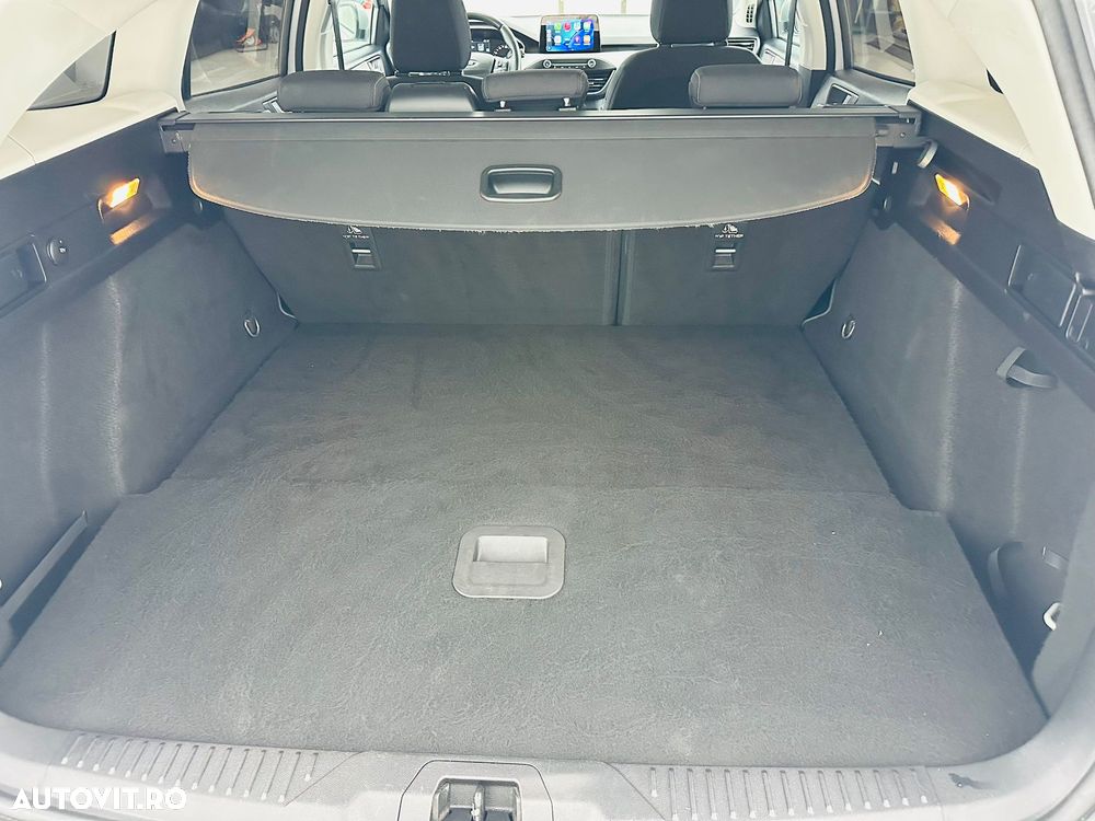 Ford Focus 1.5 EcoBlue Start-Stopp-System COOL&CONNECT DESIGN - 17