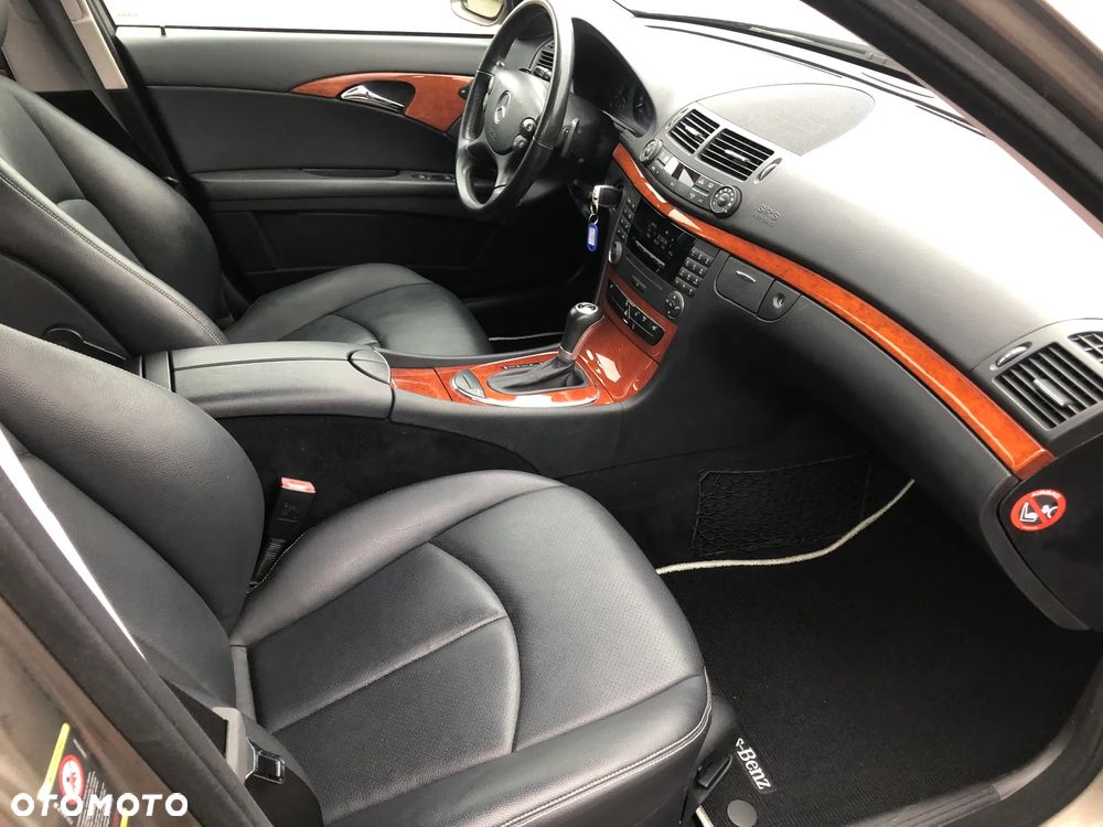 Mercedes-Benz Klasa E - 7