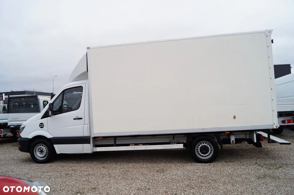 Mercedes-Benz Sprinter - 1