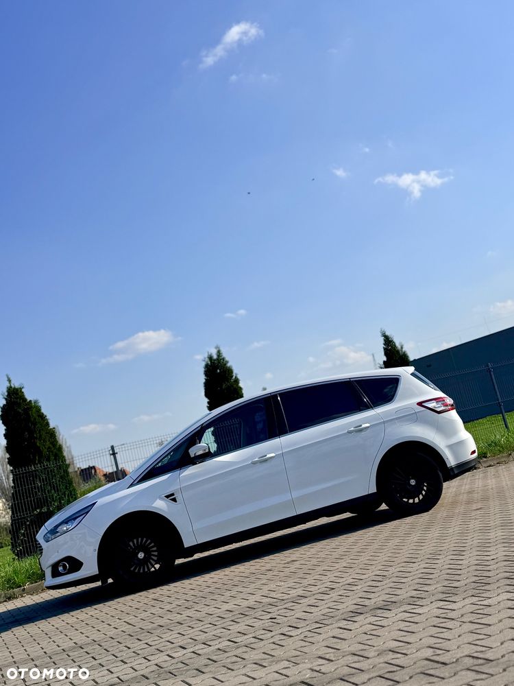Ford S-Max 2.0 EcoBlue Titanium - 19