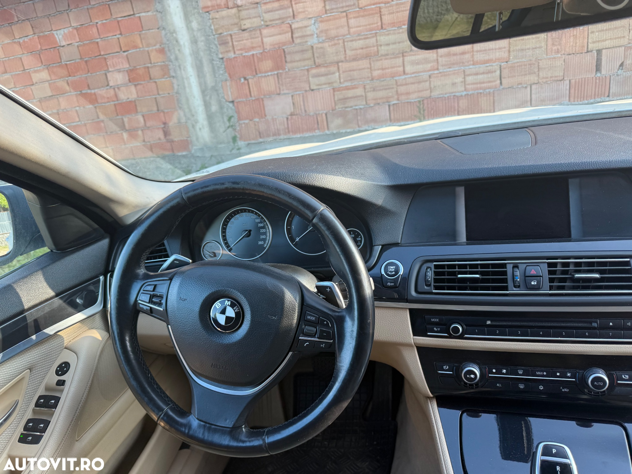 BMW Seria 5 525d xDrive Touring - 2