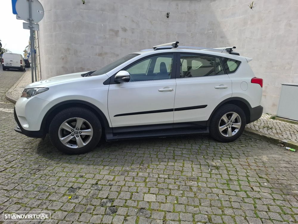 Toyota RAV4 2.2 D-4D 4x4 Auto Comfort - 5
