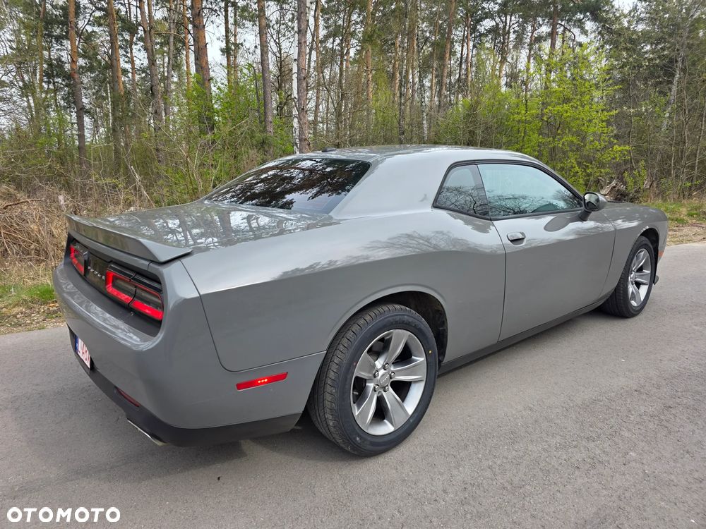 Dodge Challenger 3.6 SXT Plus - 4