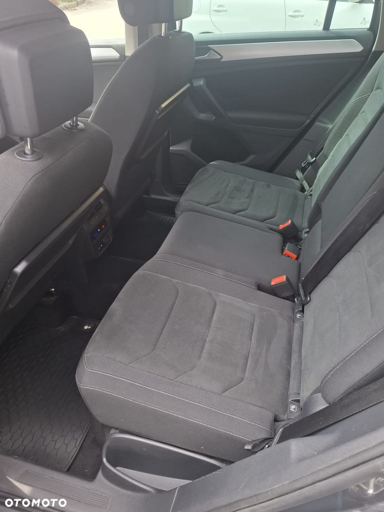 Volkswagen Tiguan - 9