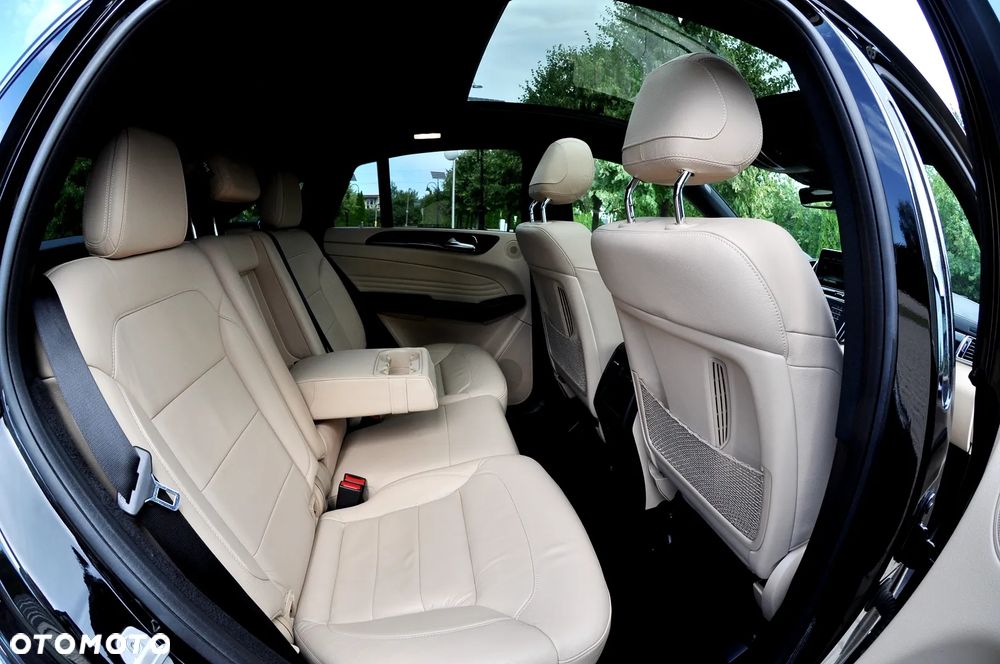 Mercedes-Benz GLE - 29