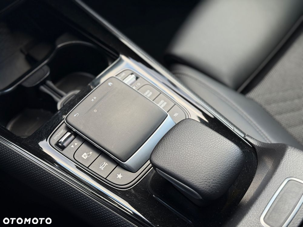 Mercedes-Benz GLB 200 d 8G-DCT Progressive - 23