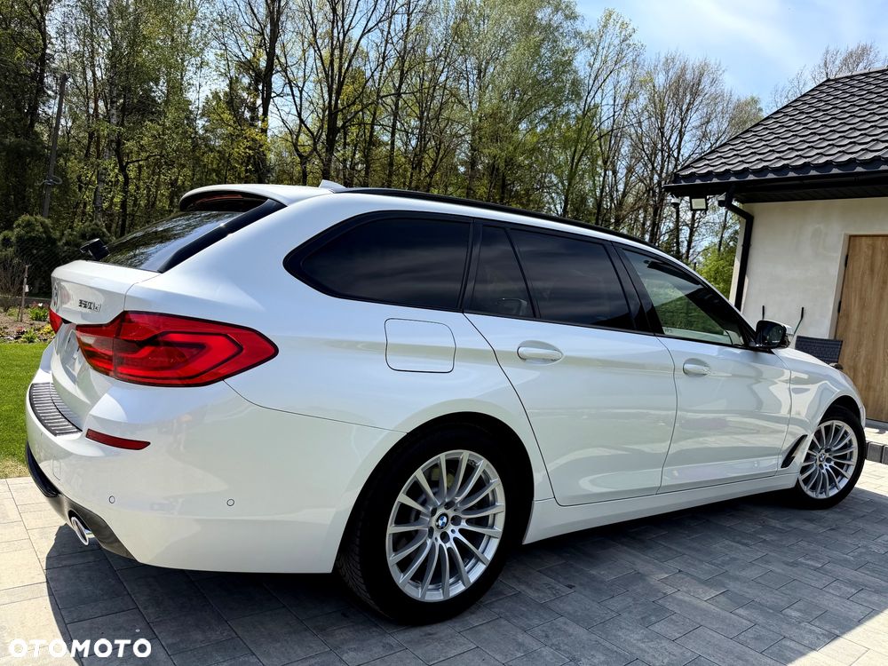 BMW Seria 5 520d Sport Line - 18