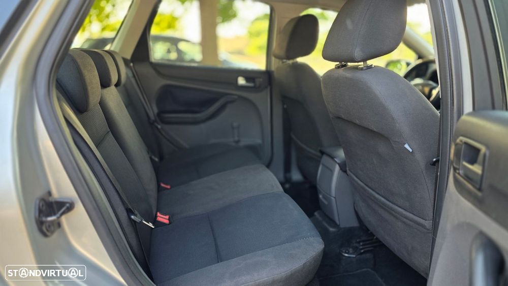 Ford Focus SW 1.6 TDCi Trend - 19