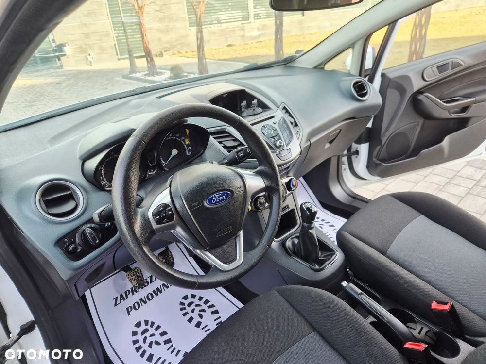 Ford Fiesta 1.25 Celebration - 21