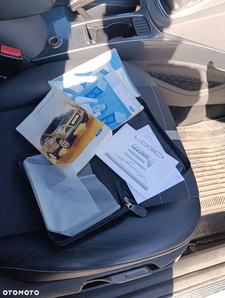 Ford Kuga 2.0 TDCi Titanium - 14