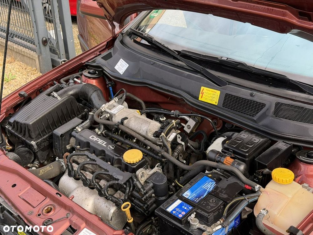 Opel Astra - 25