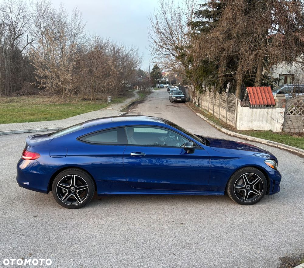 Mercedes-Benz Klasa C 300 Coupe 4Matic 9G-TRONIC AMG Line - 9