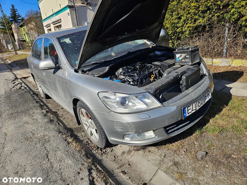 Octavia 2 1 9 TDI srebrna na części - 1