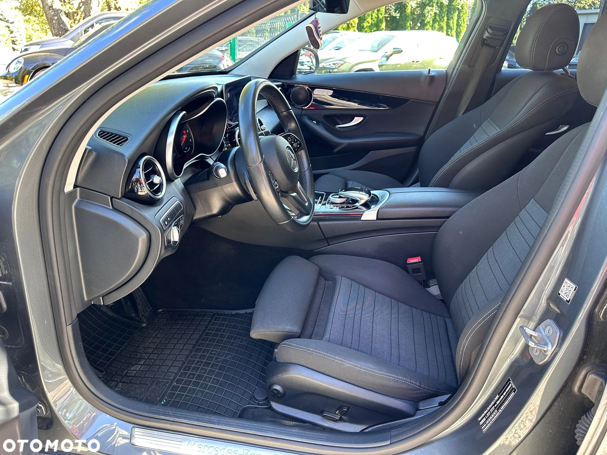 Mercedes-Benz Klasa C 300 de 9G-TRONIC - 16