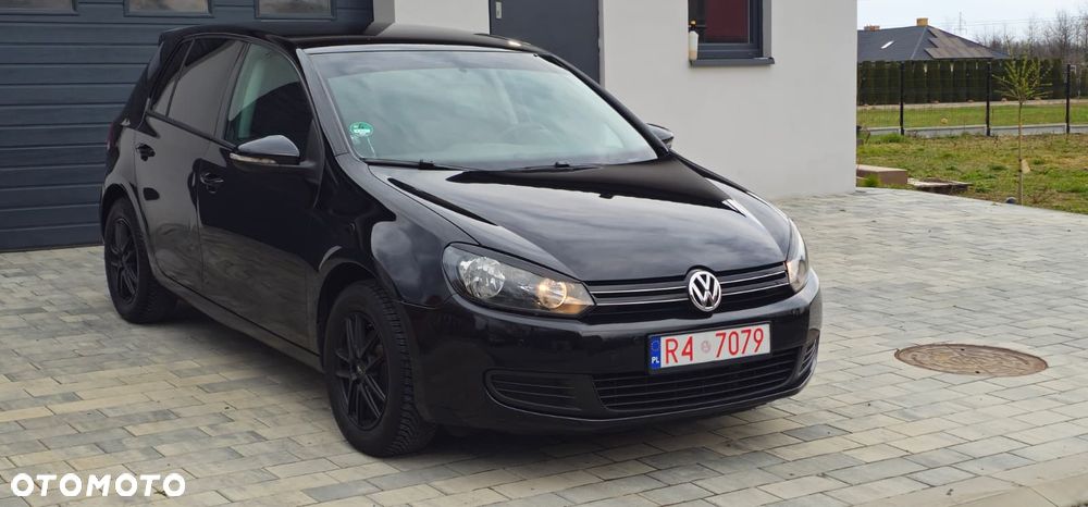 Volkswagen Golf - 1