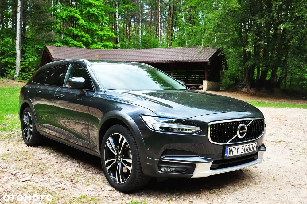 Volvo V90 Cross Country D4 AWD Pro - 1