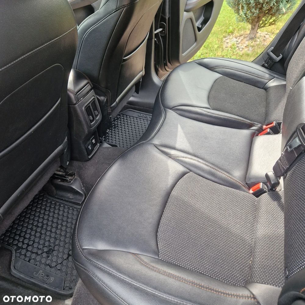 Jeep Compass - 10