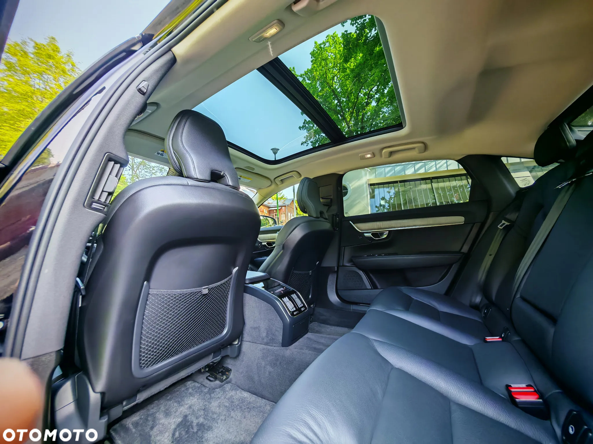 Volvo S90 T6 AWD Geartronic Momentum Pro - 22