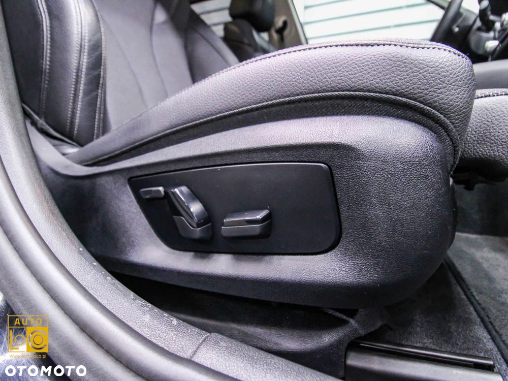 BMW Seria 5 520d M Sport Edition - 36