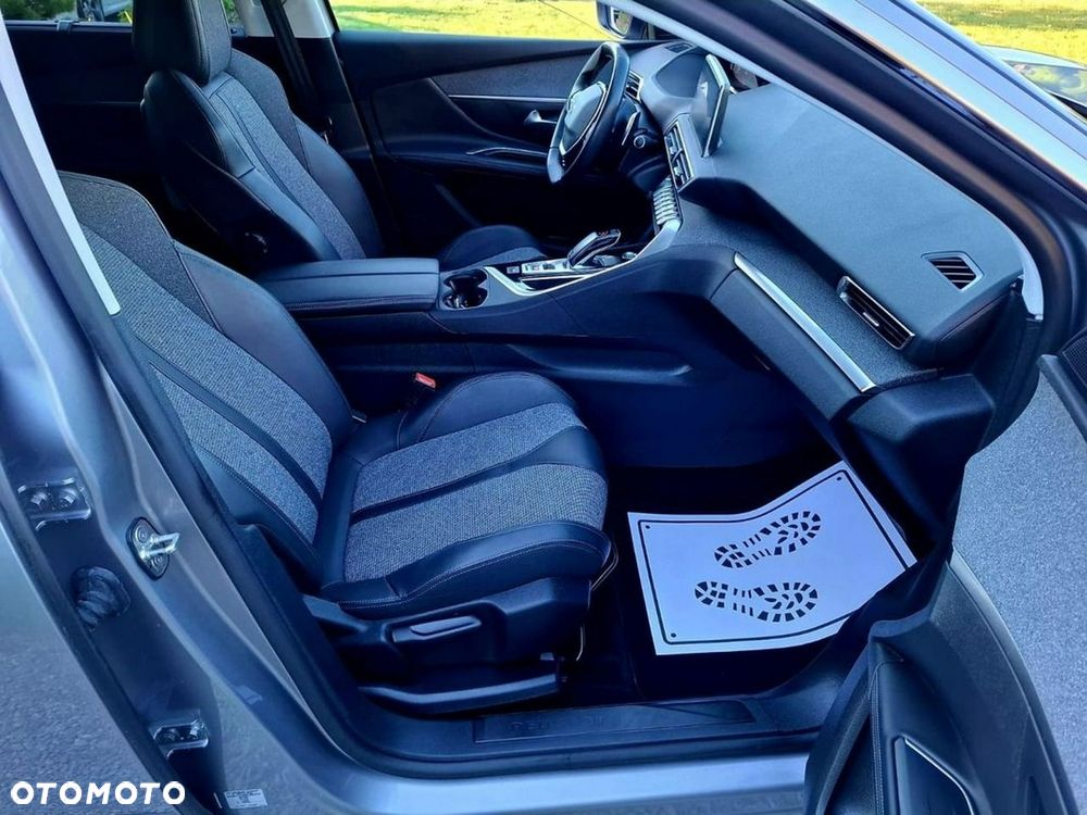 Peugeot 5008 BlueHDi 130 EAT8 Allure - 28