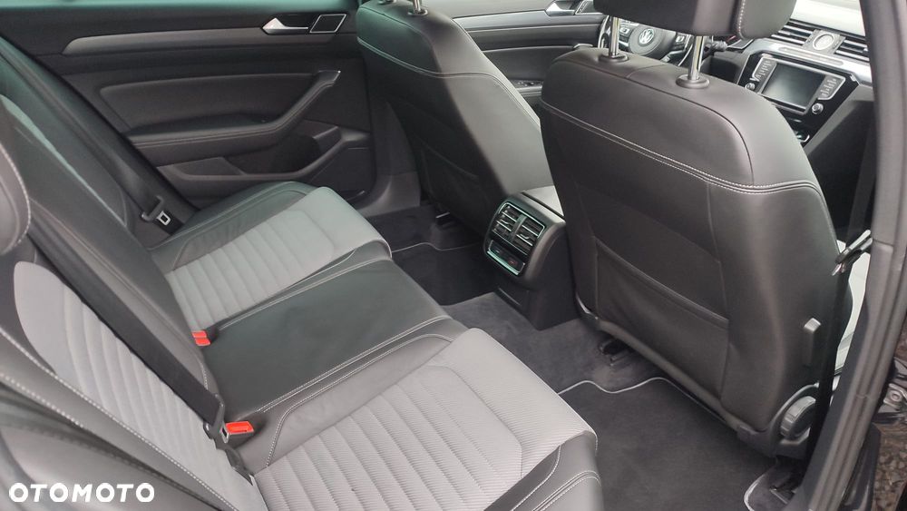 Volkswagen Passat 2.0 TDI BMT Highline DSG - 34