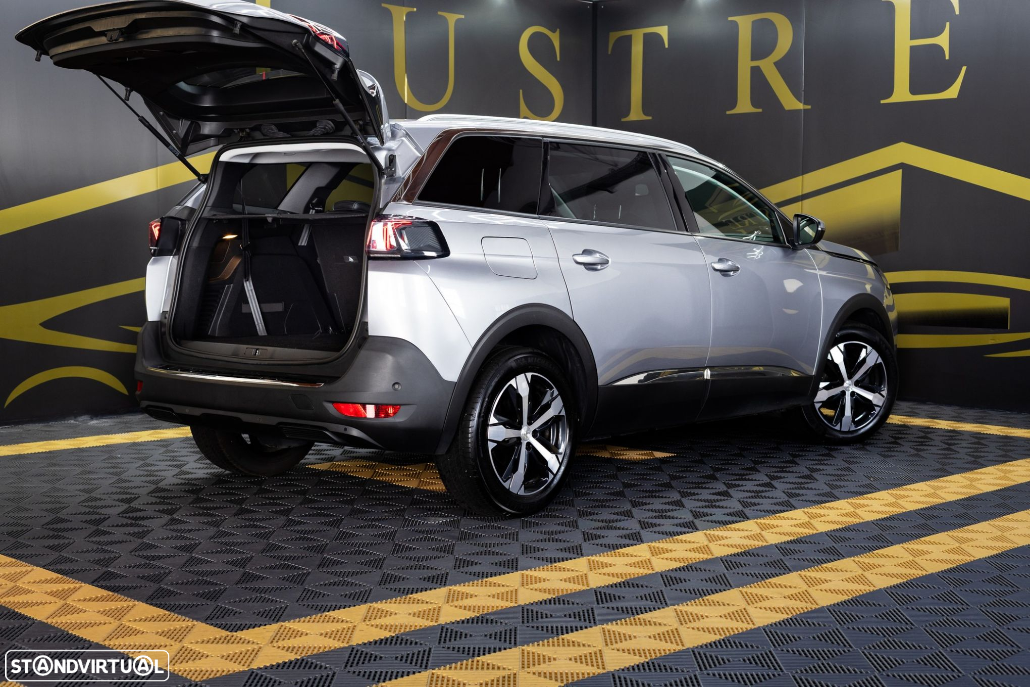 Peugeot 5008 BlueHDI 130 EAT8 Allure - 7