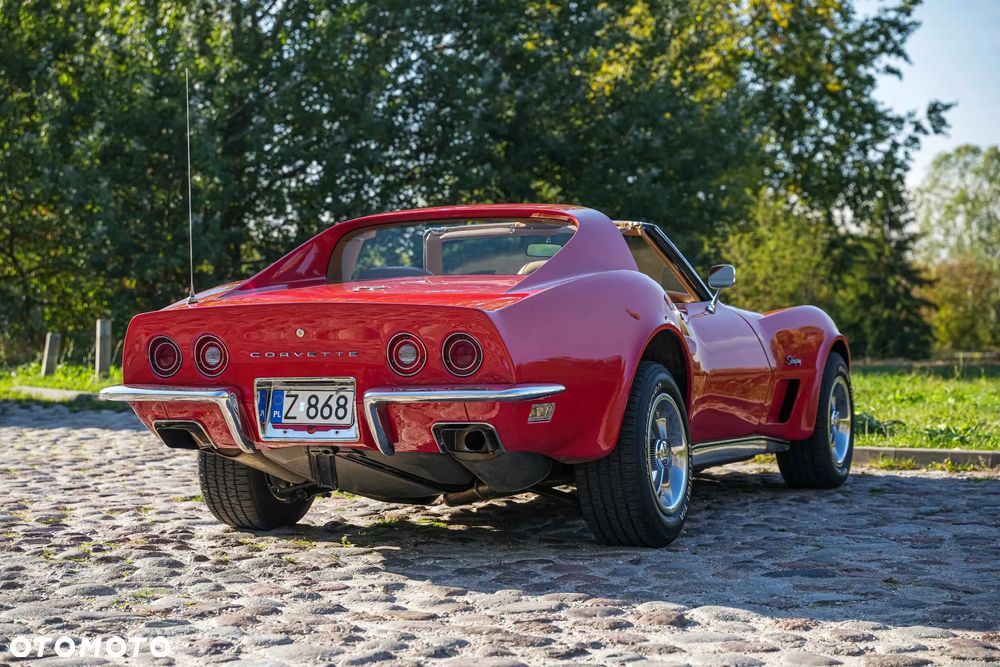 Chevrolet Corvette - 20
