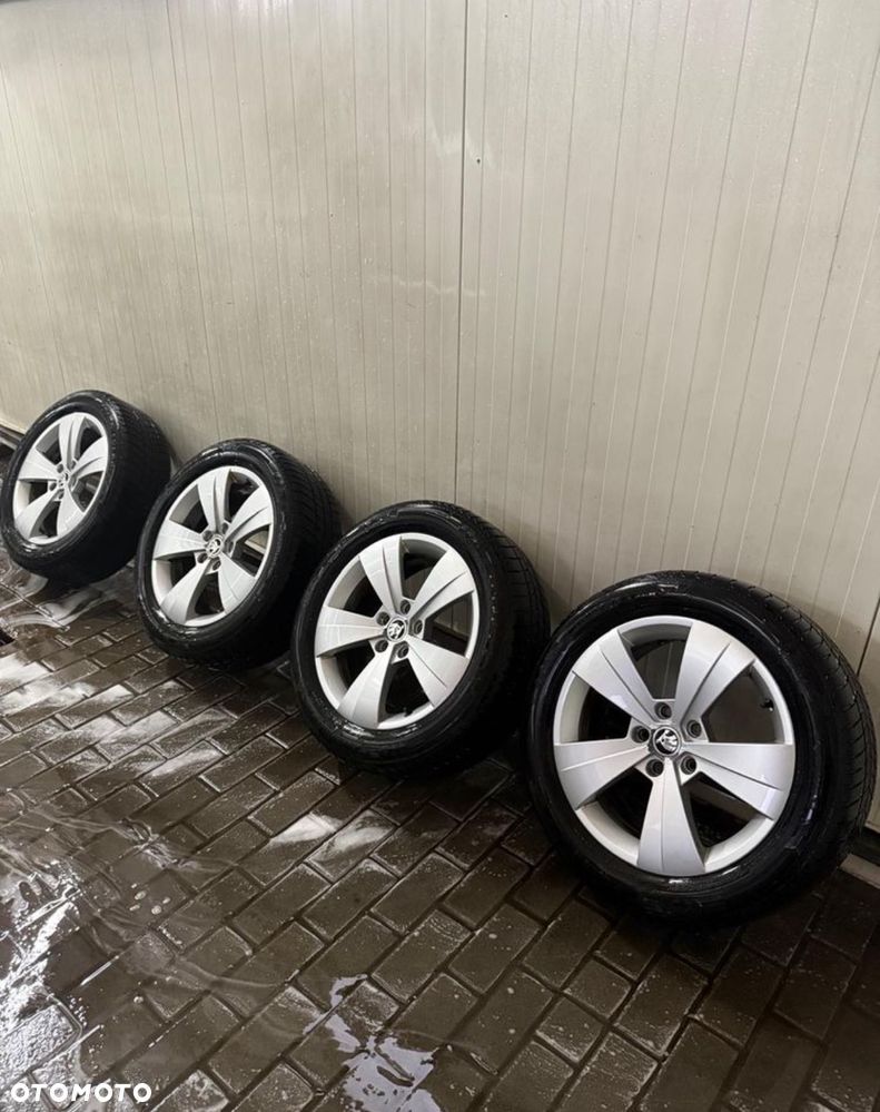 Skoda Superb 2.0 TDI 4x4 DSG Style - 3