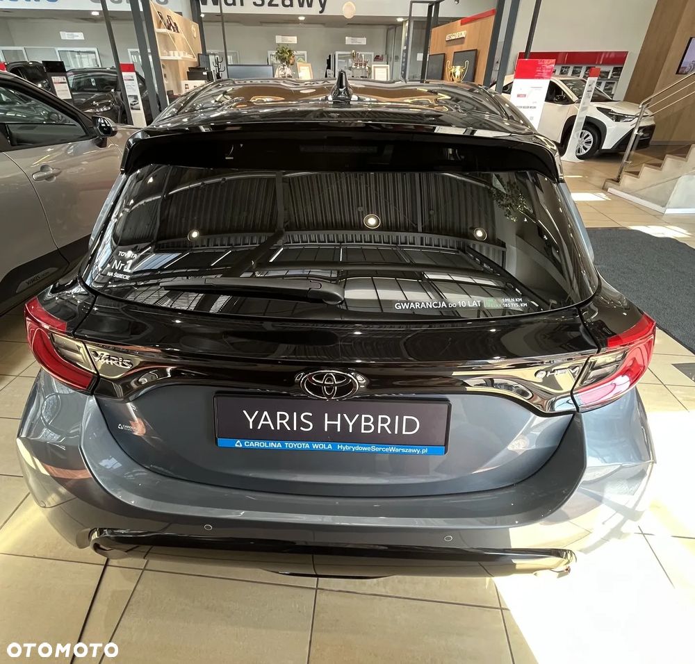 Toyota Yaris Hybrid 1.5 Executive - 6