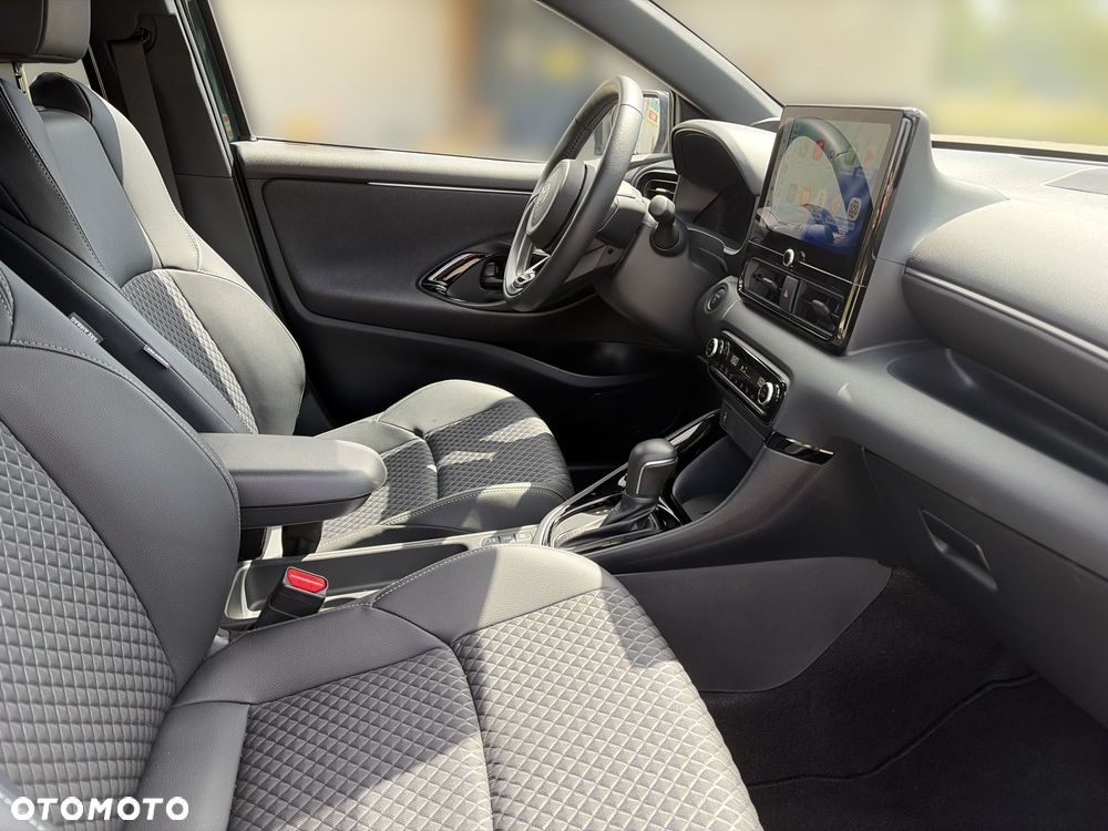 Toyota Yaris Hybrid 1.5 Executive - 12