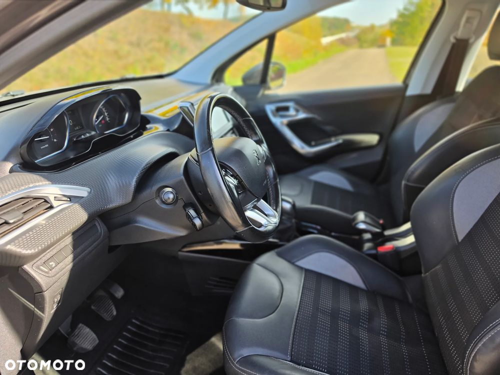 Peugeot 2008 1.6 BlueHDi Allure - 17
