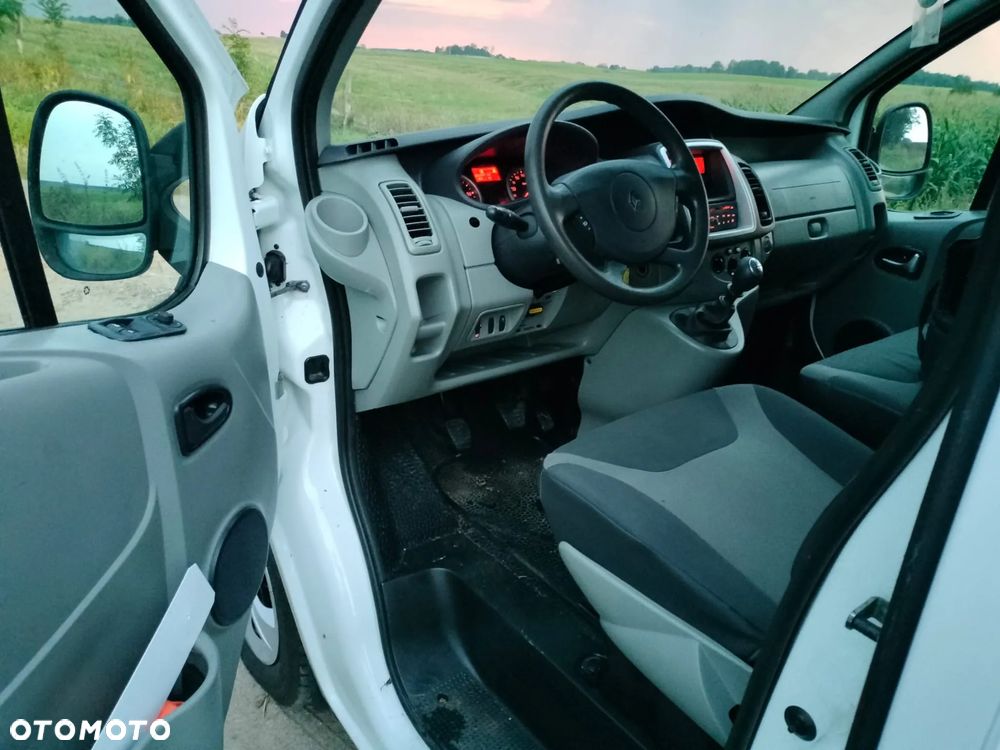 Renault trafic - 10