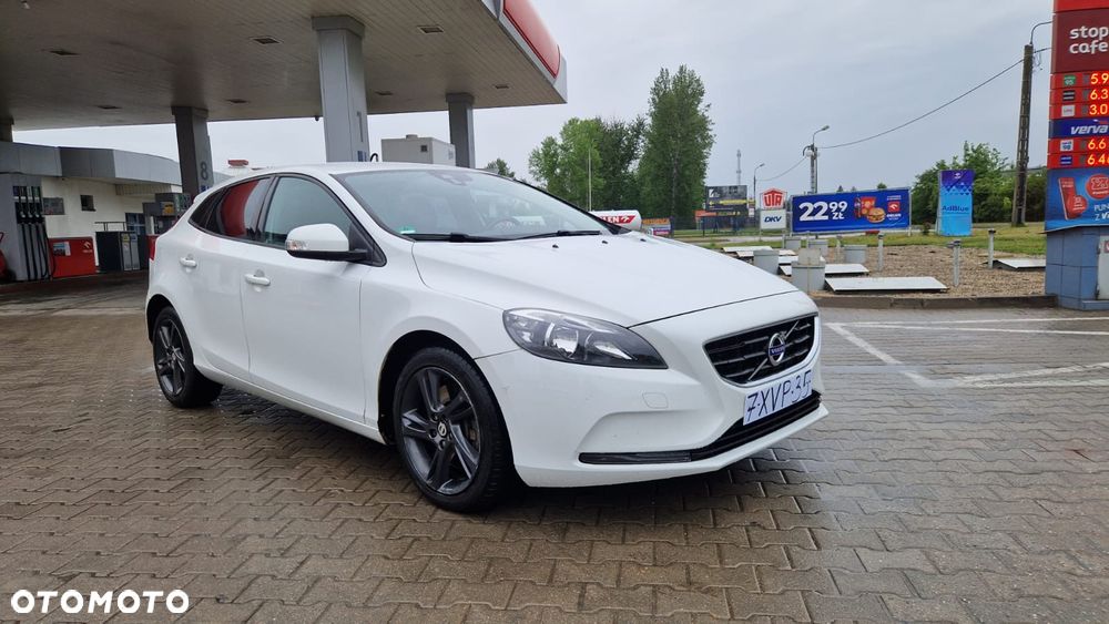 Volvo V40 D4 Summum - 1