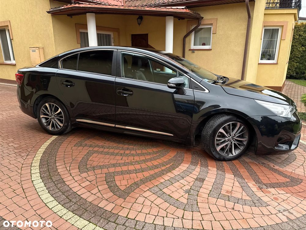 Toyota Avensis 2.0 D-4D Prestige - 4